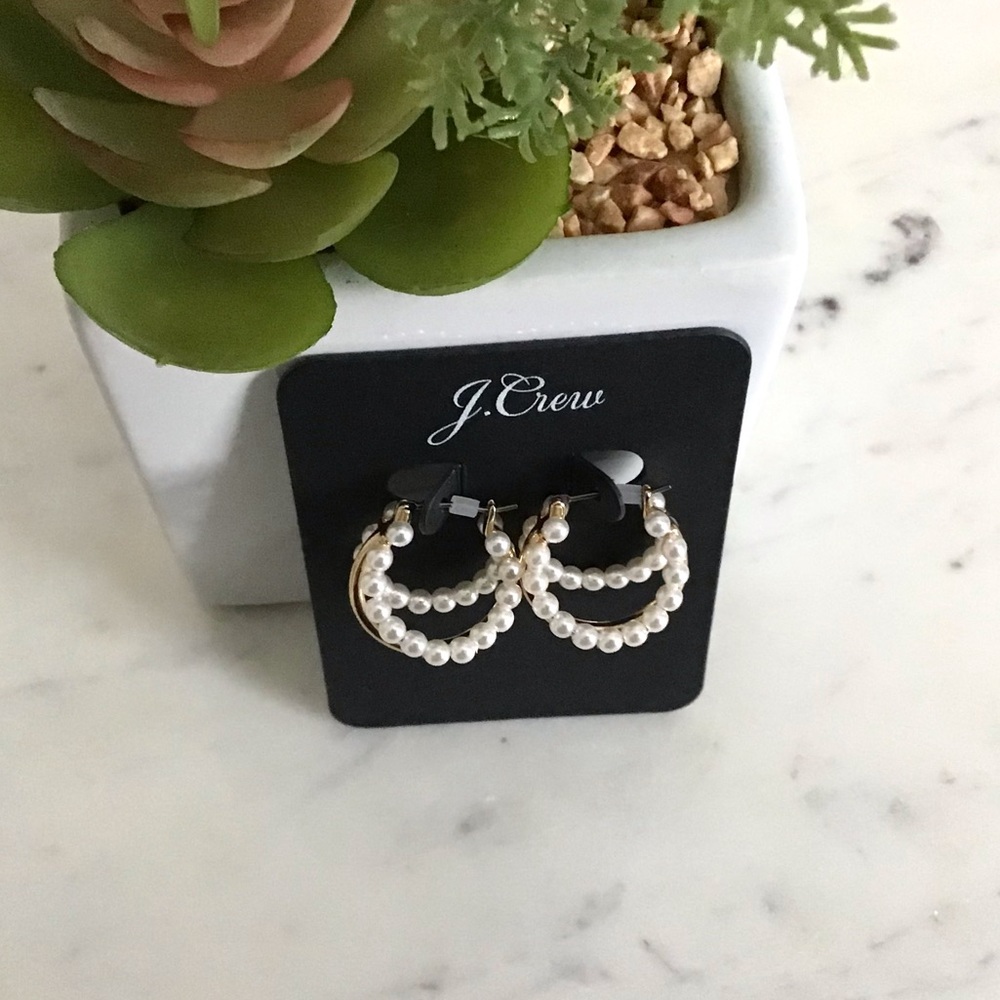 J. CREW Layered Pearl Hoop Earrings NWT - Picture 7 of 9